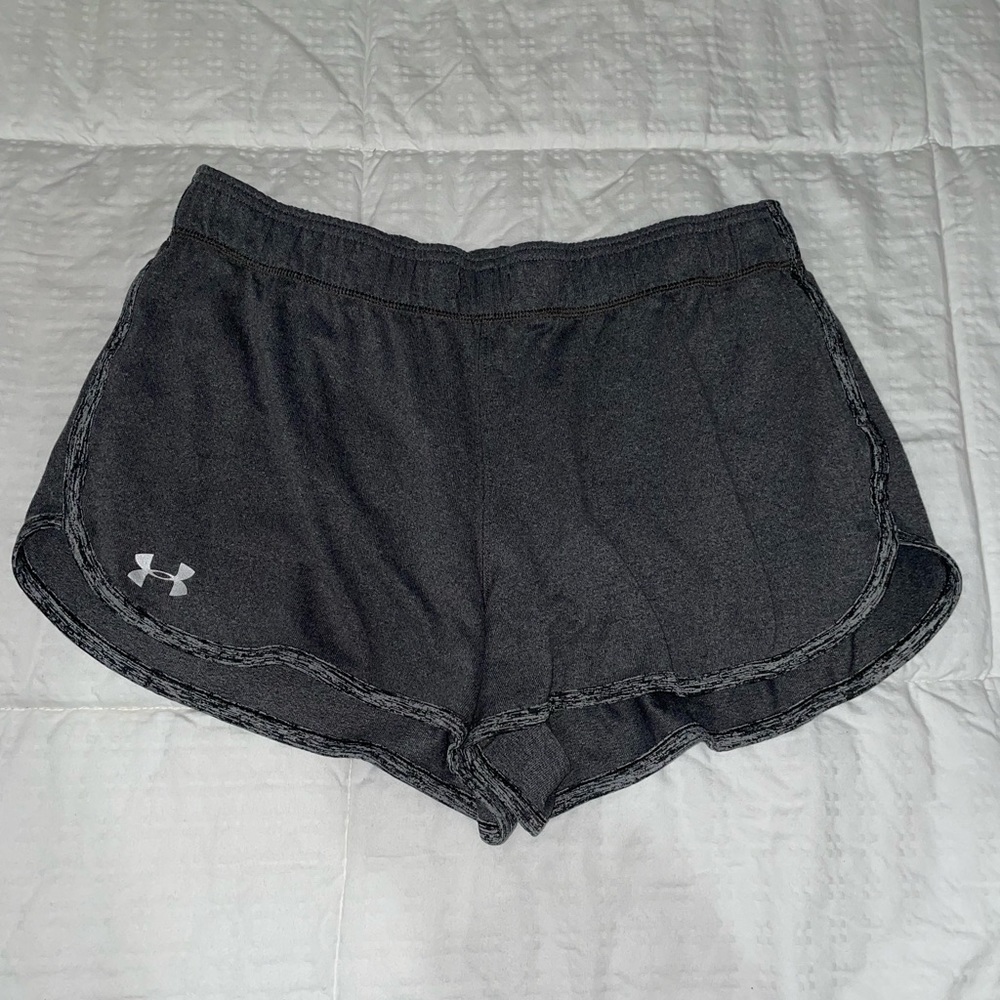 grey under armour shorts size medium